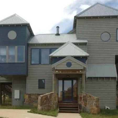 Blue Sky Lodge Dinner Plain Exterior photo